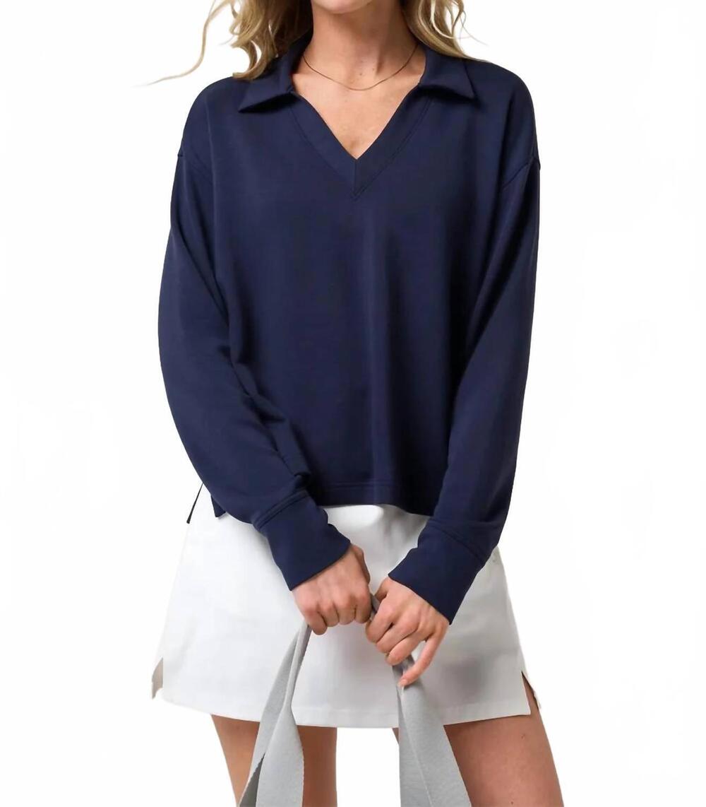 NEW TRAVISMATHEW skyloft soft v-neck pullover top in navy blazer